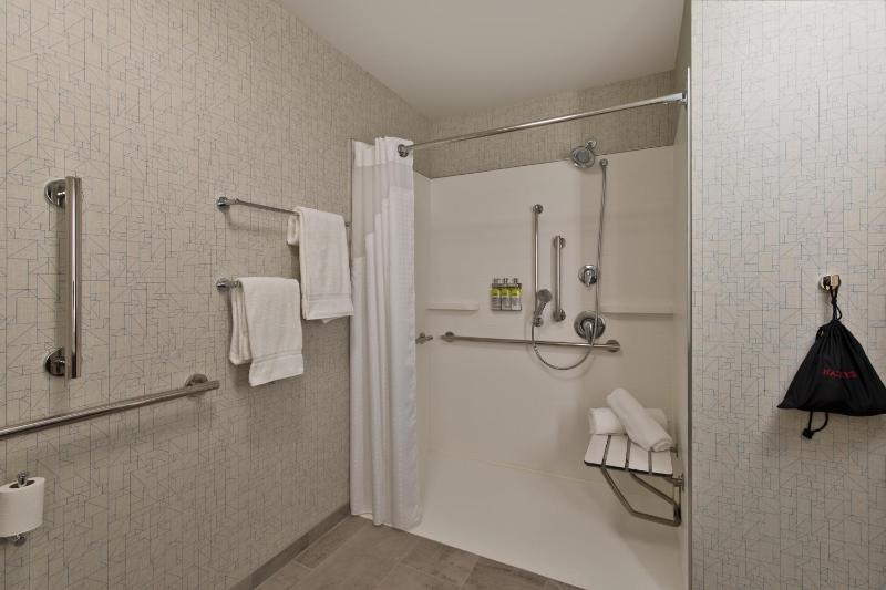Holiday Inn Express Portland Airport By IHG - image 22