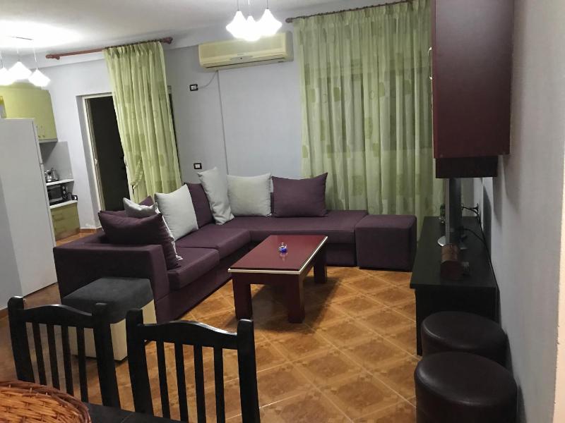 Apartment image 4