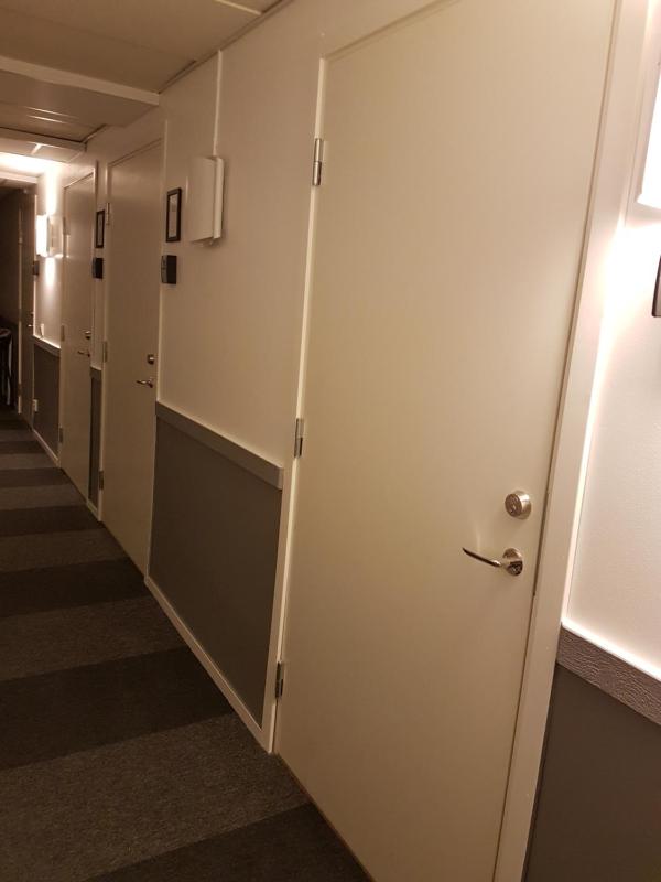 Double Room with Shared Bathroom image 2