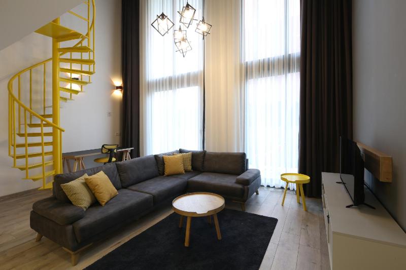 Loft image 4