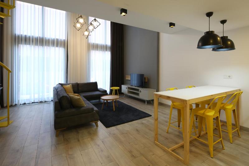 Loft image 3