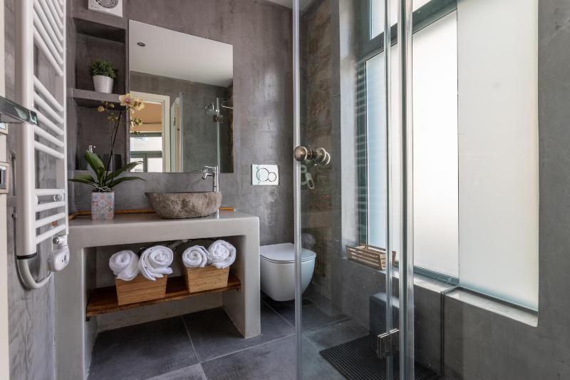 Superior Apartment image 2