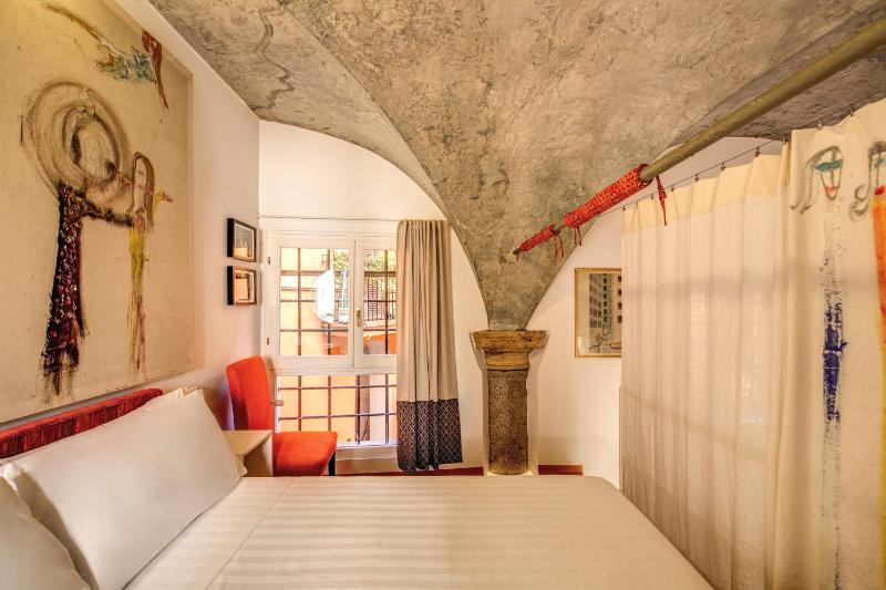 One-Bedroom Apartment  image 3