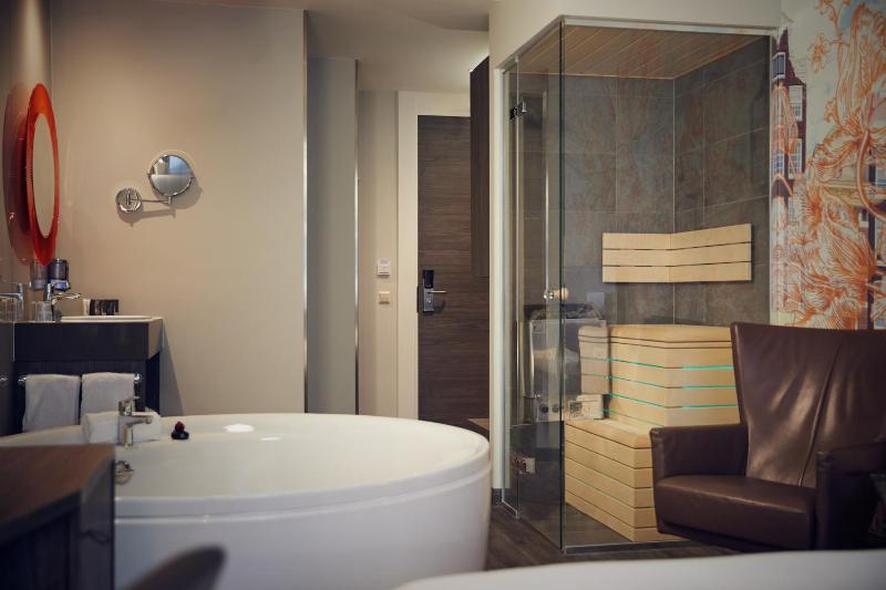 Suite image 4