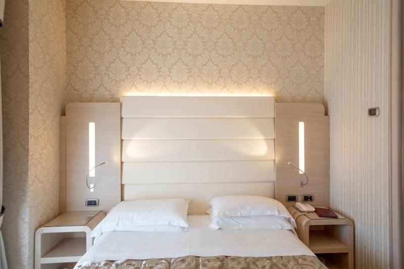 Hotel Capri Bardolino 3S - image 27