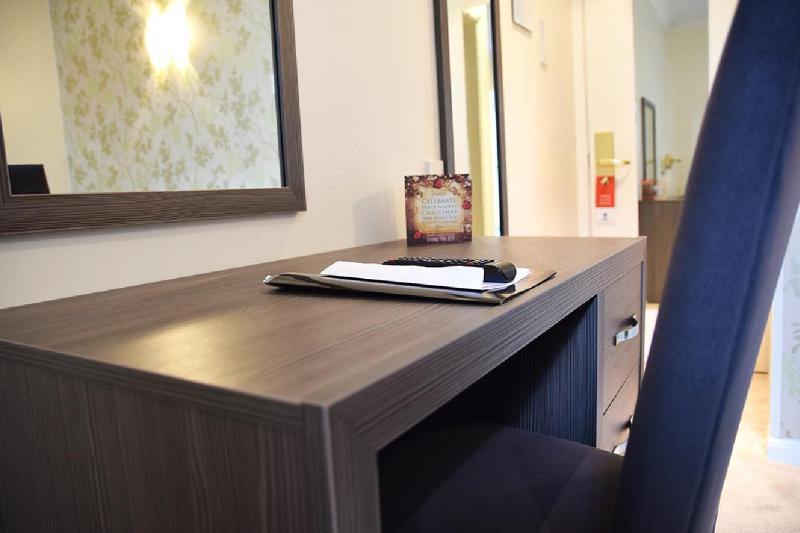 Standard Single Room image 3