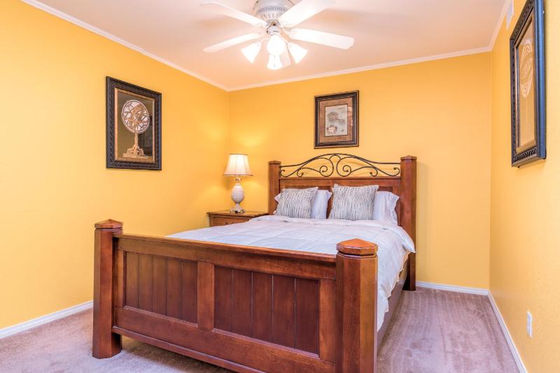 Three-Bedroom House image 2