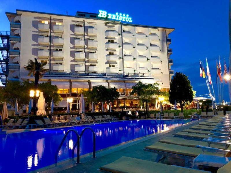 Hotel Bristol - image 1