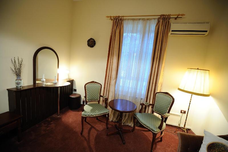 Superior Double Room image 2
