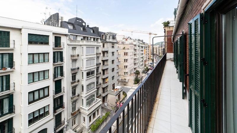 Concha Beach Apartment - SSHousing - image 14