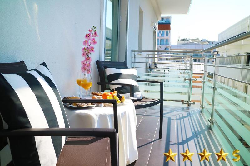 Superior Junior Suite image 3
