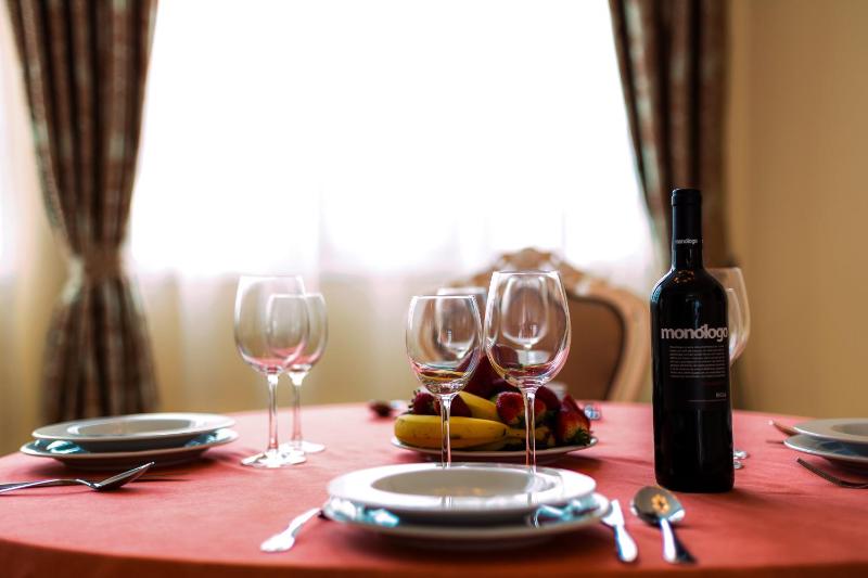 Royal Suite Sea View with Jacuzzi (4 Adults) image 3