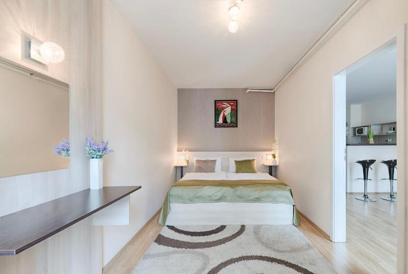 Executive Suite image 4