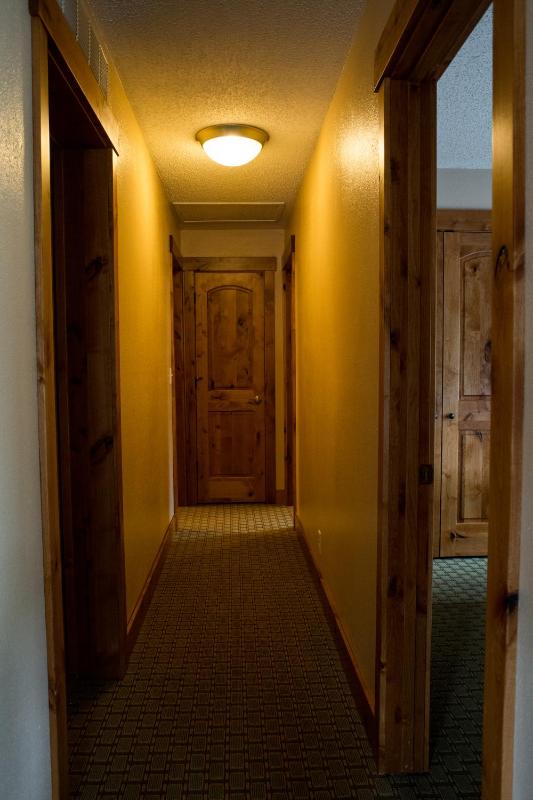 Three-Bedroom Suite - Non-Pet Friendly image 4