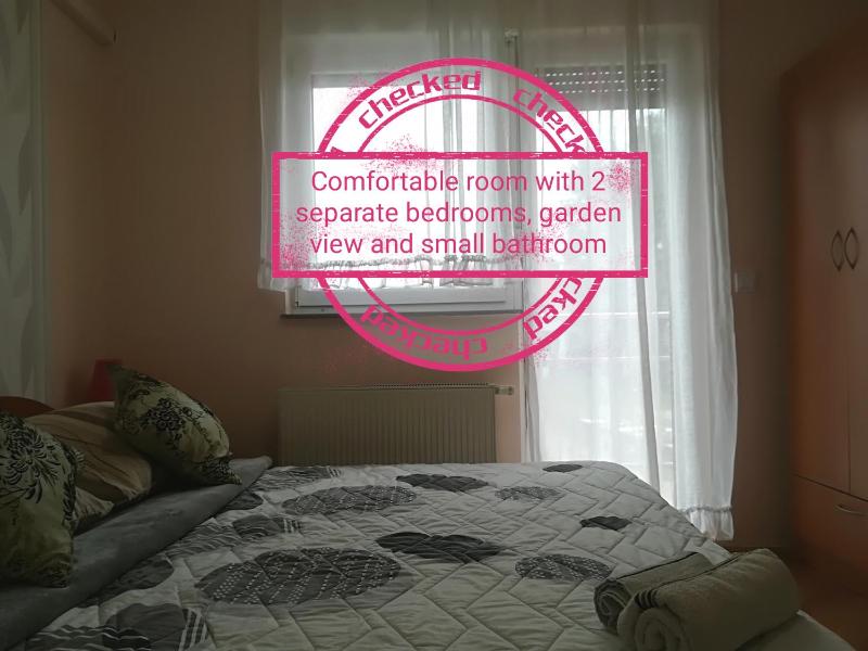 Quadruple Room with Balcony image 2
