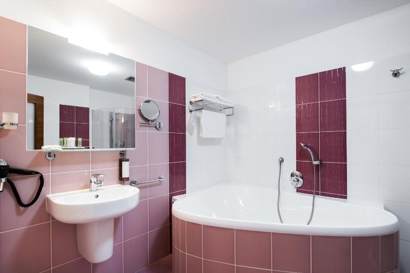 Comfort Double or Twin Room image 4