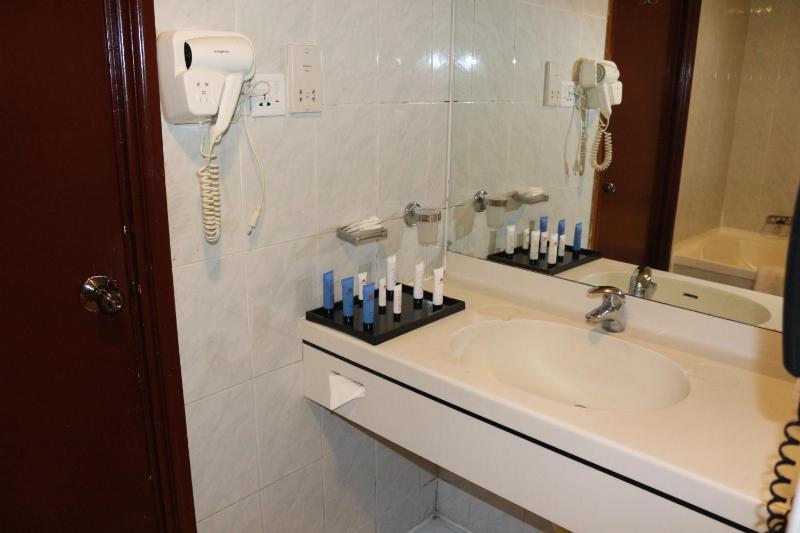 Standard Triple Room with Balcony image 4