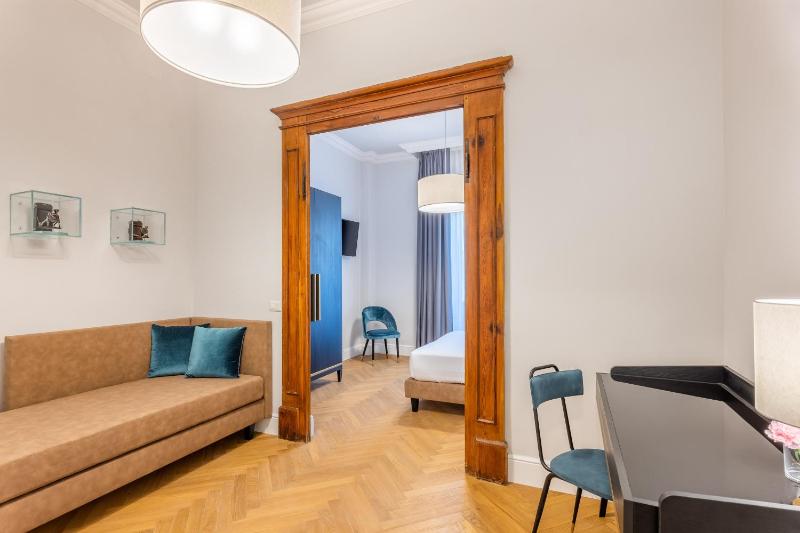 3110 ArtHotel - image 2