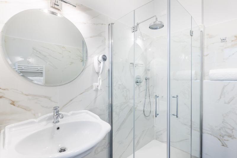 3110 ArtHotel - image 13