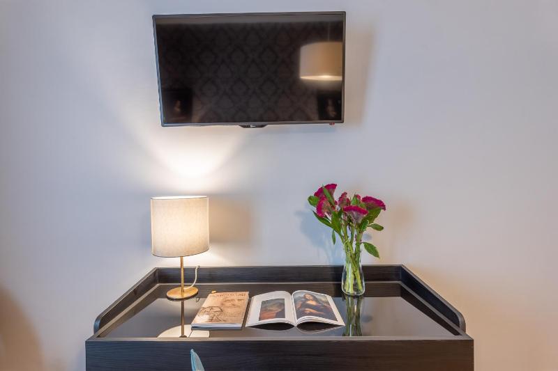 3110 ArtHotel - image 15