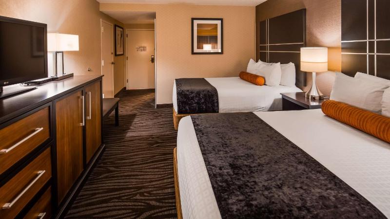 Standard Room with Two Double Beds - Non-Smoking image 4