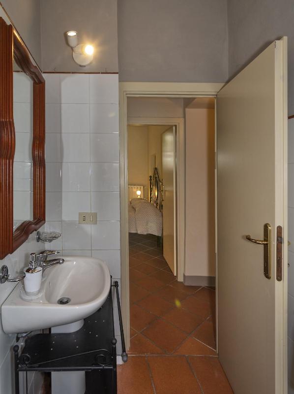 Deluxe Family Suite image 3