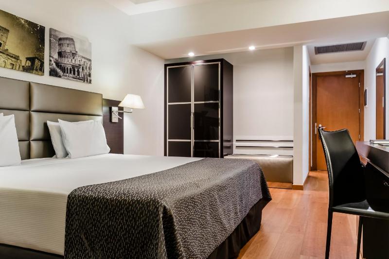 Double or Twin Room with Terrace image 4