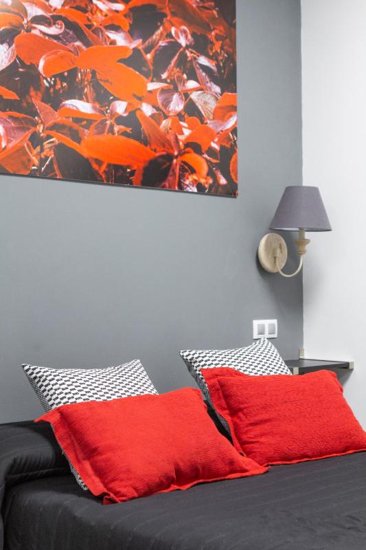 Argüelles Apartment - image 11