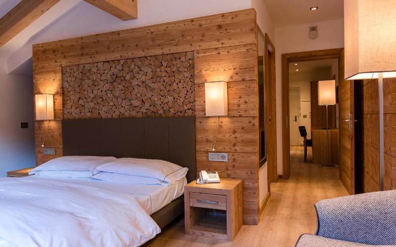 Suite with Whirlpool image 3