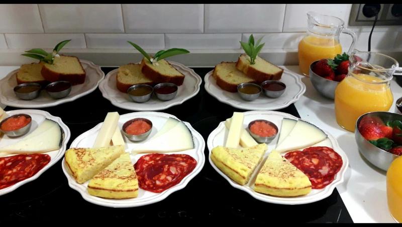 Welcome Inn Nerja guest house Luxury Bed & Breakfast - image 23