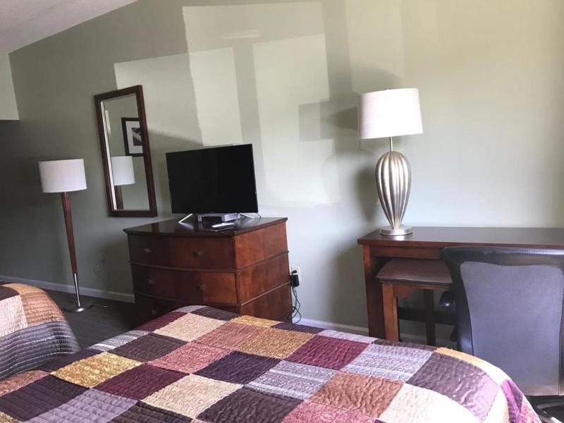 Standard Double Room image 2