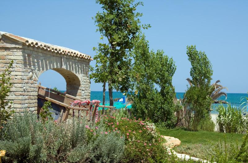 Hotel Bahia - image 24