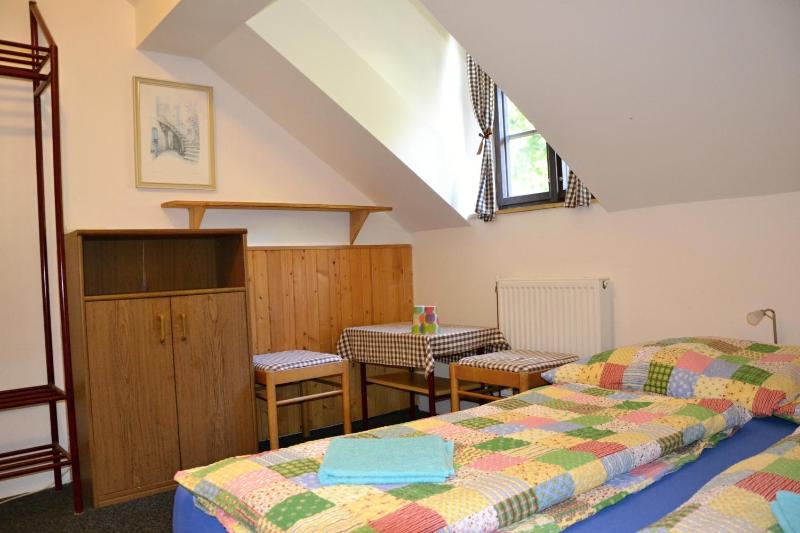 Double Room image 2