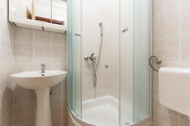 Double Room with Balcony and Sea View image 4