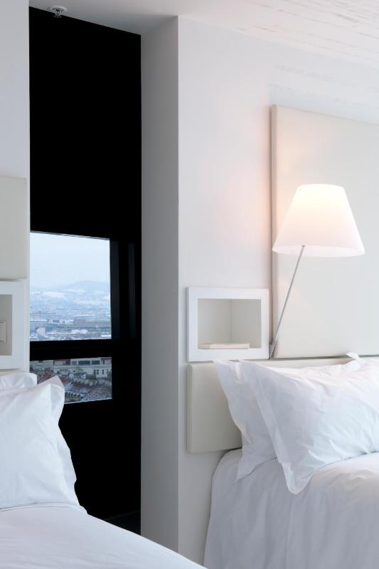 SO Urban Double Room with Two Double Beds and View image 4