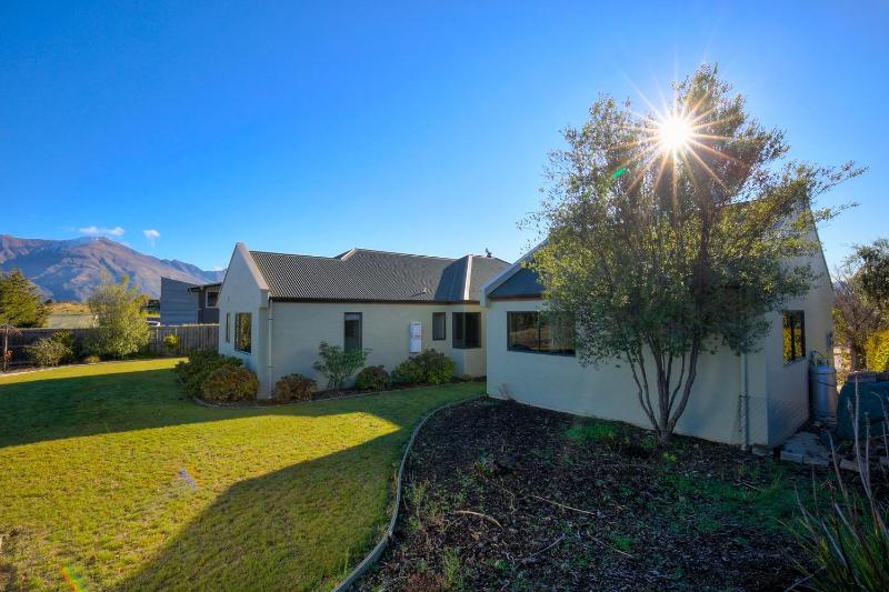 Allenby Place - image 17