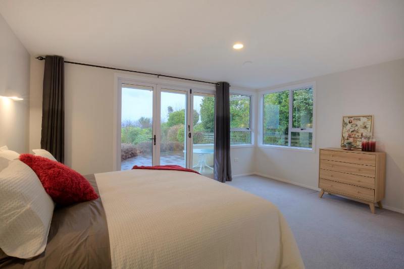 Lake Wanaka Lookout - image 5