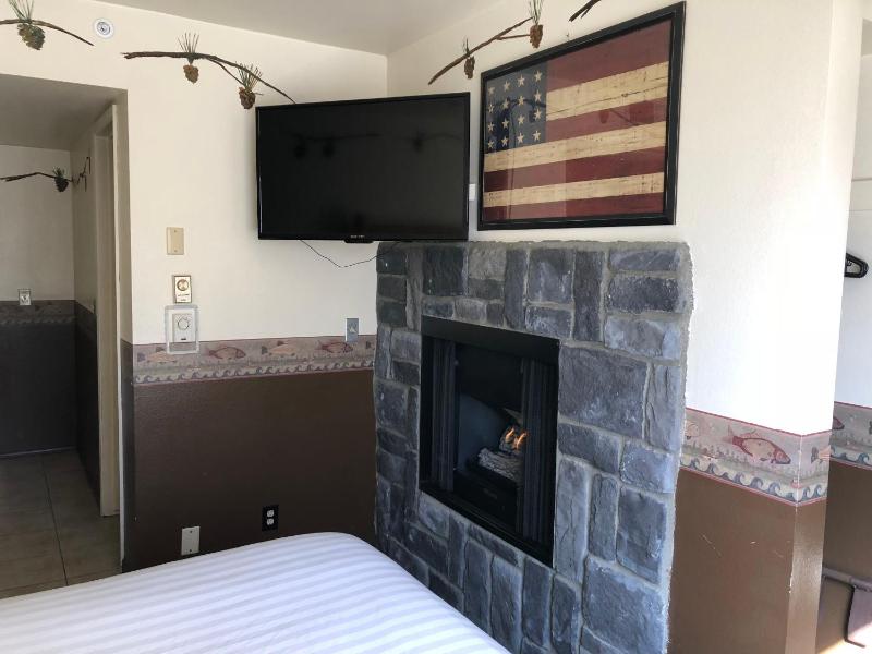 Fireside Lodge - image 26