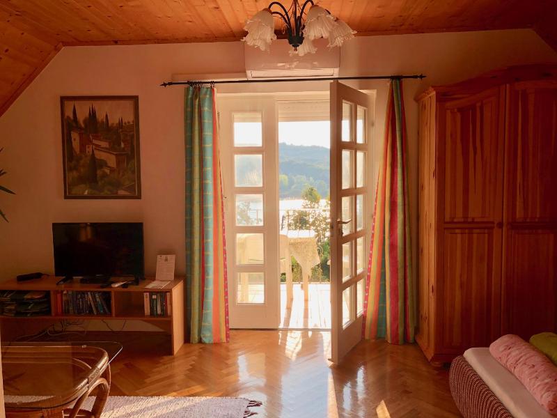 Apartment with Lake View image 4