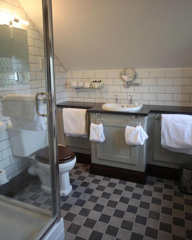 King Room image 4