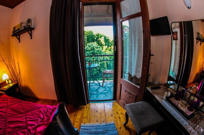 Double Room with Mountain View image 2