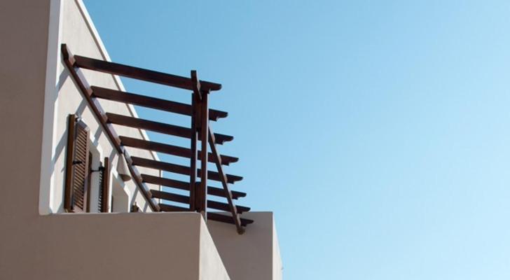 One-Bedroom Apartment with Sea View image 2