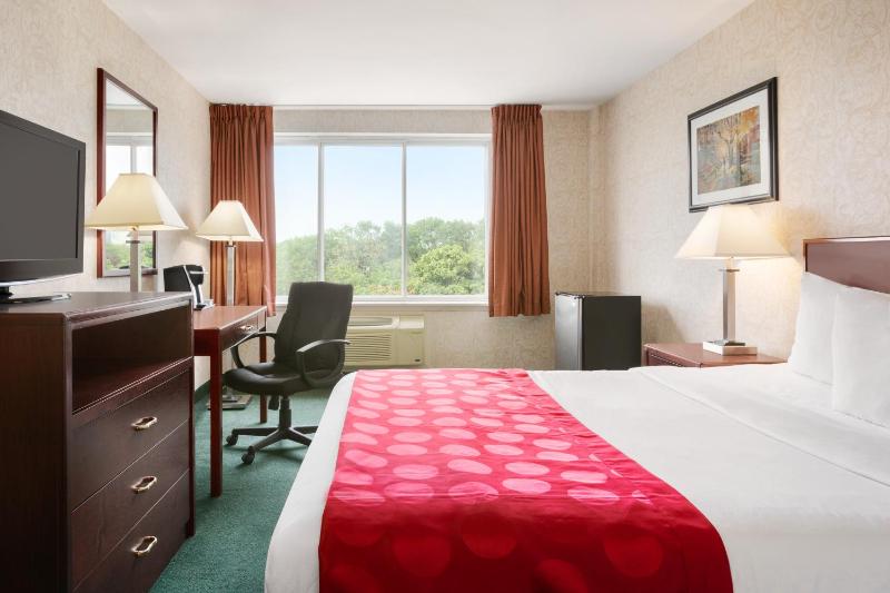 Queen Room - Non-Smoking