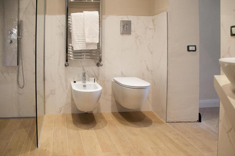 Deluxe Triple Room image 3