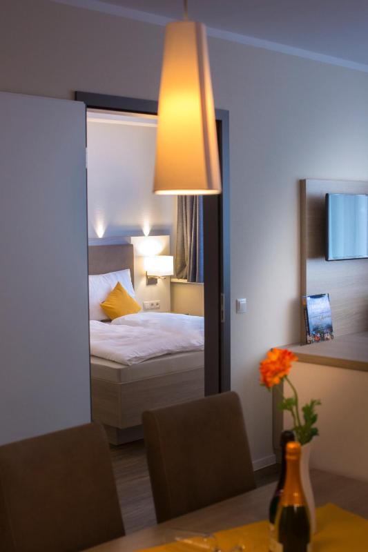 One-Bedroom Apartment image 4