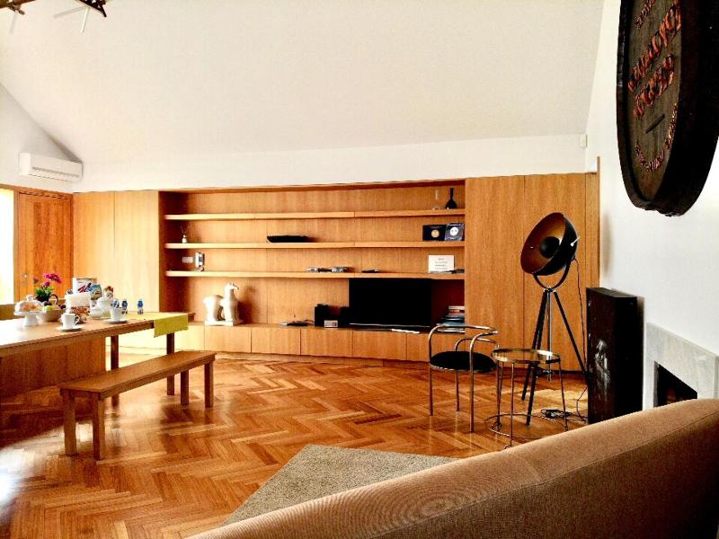 Groove-Wood Loft - image 26