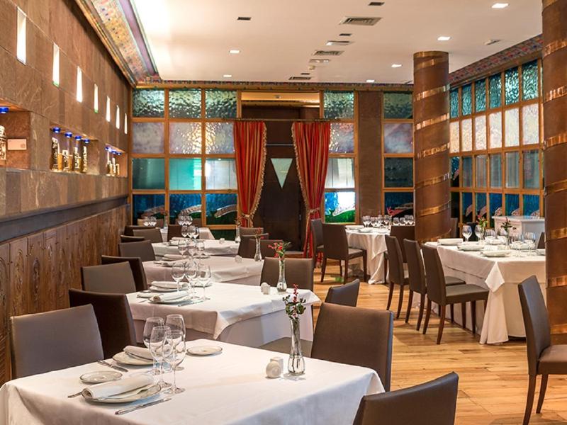 Eurostars Hotel De La Reconquista - image 12
