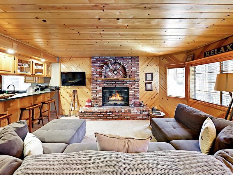 Three-Bedroom House image 1