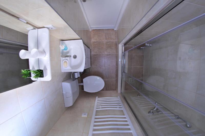 Inter Apartment Belgrade with free Parking - image 3