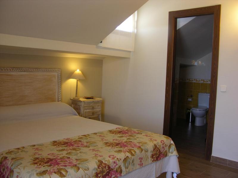 Double Room image 2